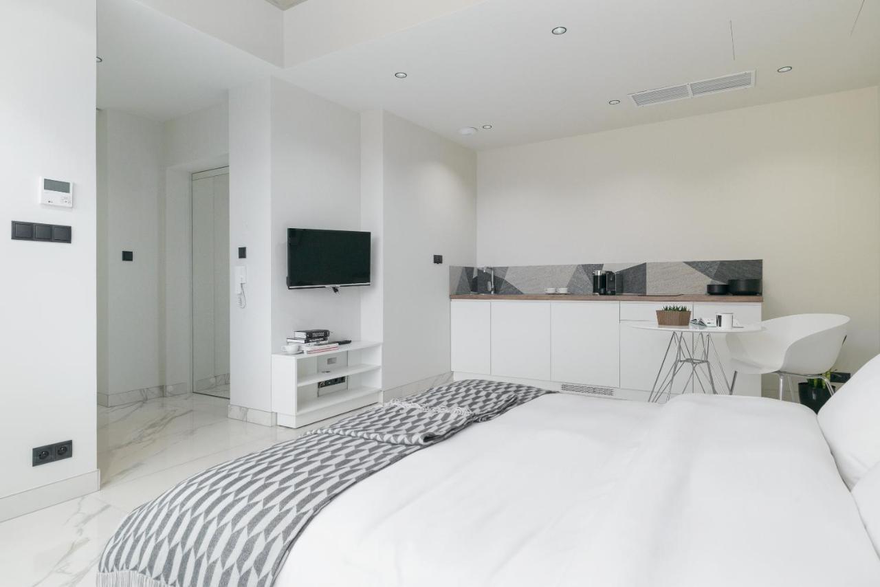 Centro Design Apartments - Półwiejska Poznań Exterior foto